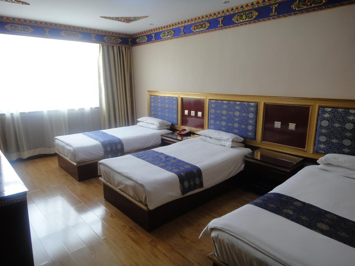 Overseas Tibetan Hotel Xiahe Exterior foto